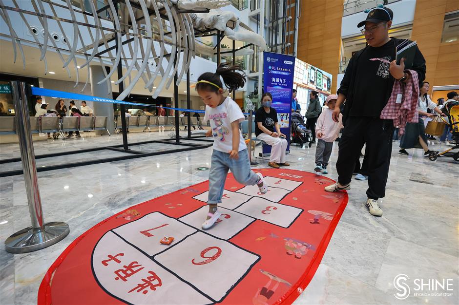 children enjoy science carnival at museum