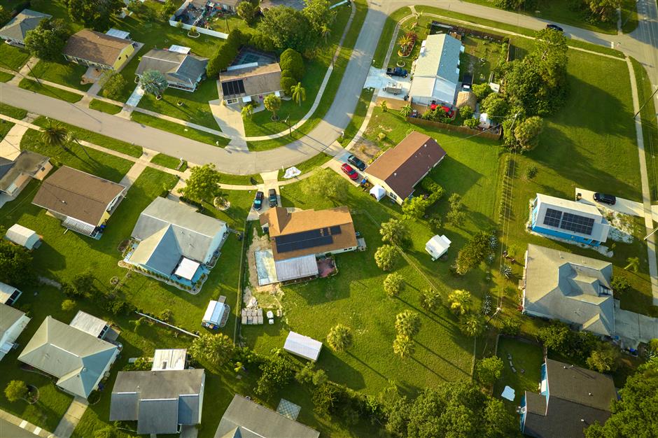 us court blocks florida law barring chinese citizens from owning property