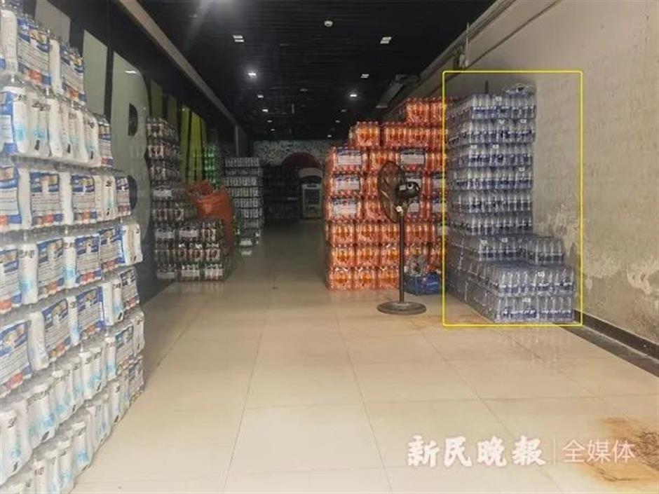 sellers pay price to hide inexpensive 'bund water'