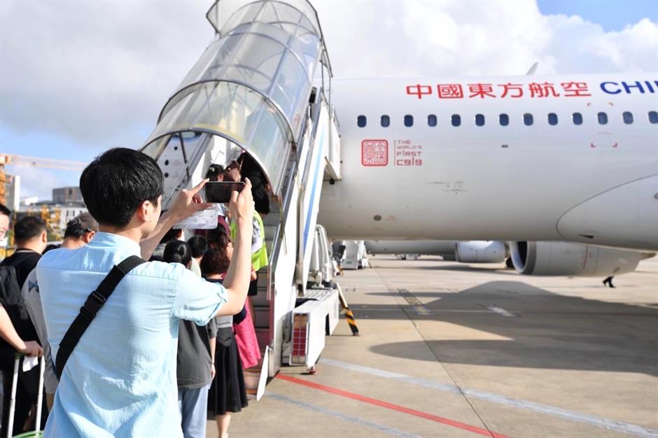 two c919 aircraft co-fly shanghai-chengdu route on china eastern