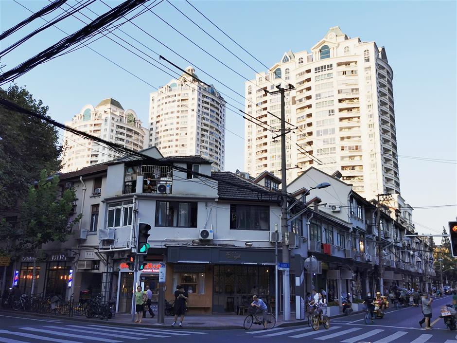 american block print artist captures the essence of shanghai neighborhoods