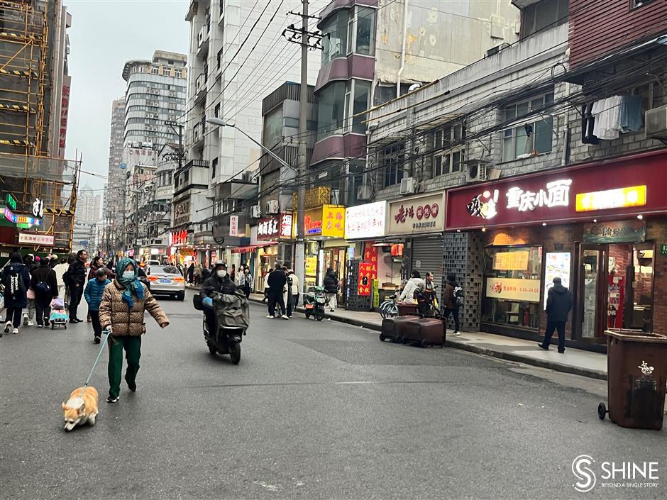 here is a list of snack streets to savor in shanghai