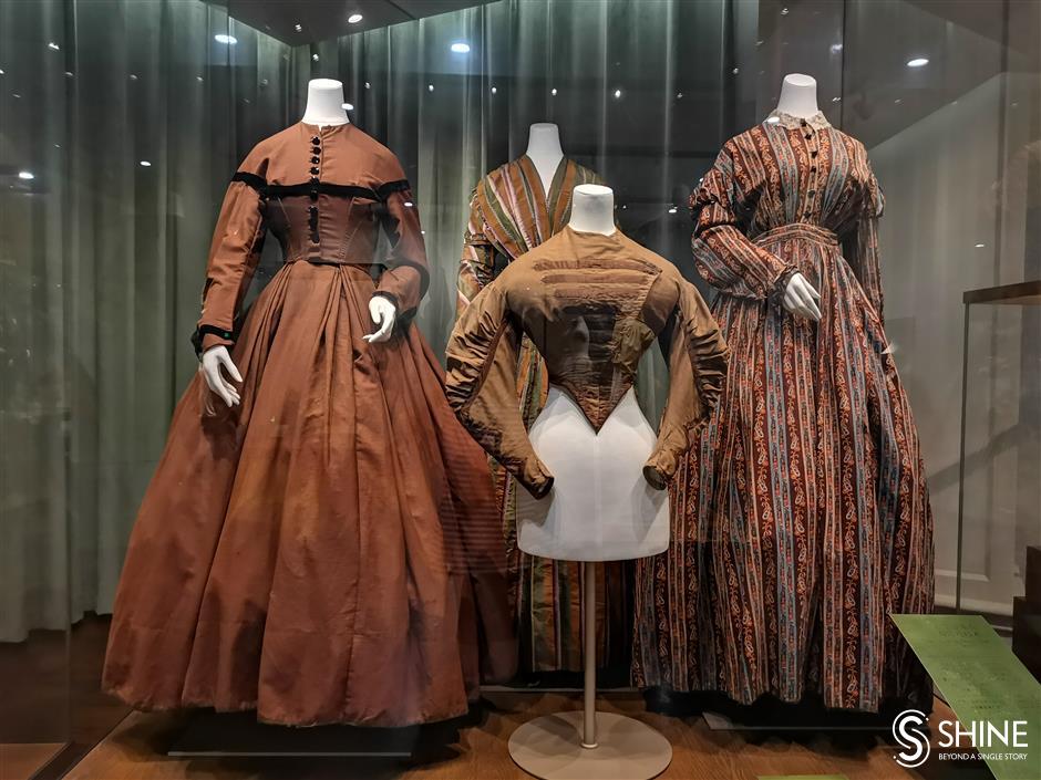 silk museum showcases fashion through the ages