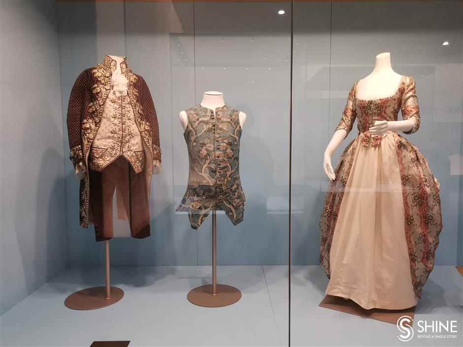 silk museum showcases fashion through the ages