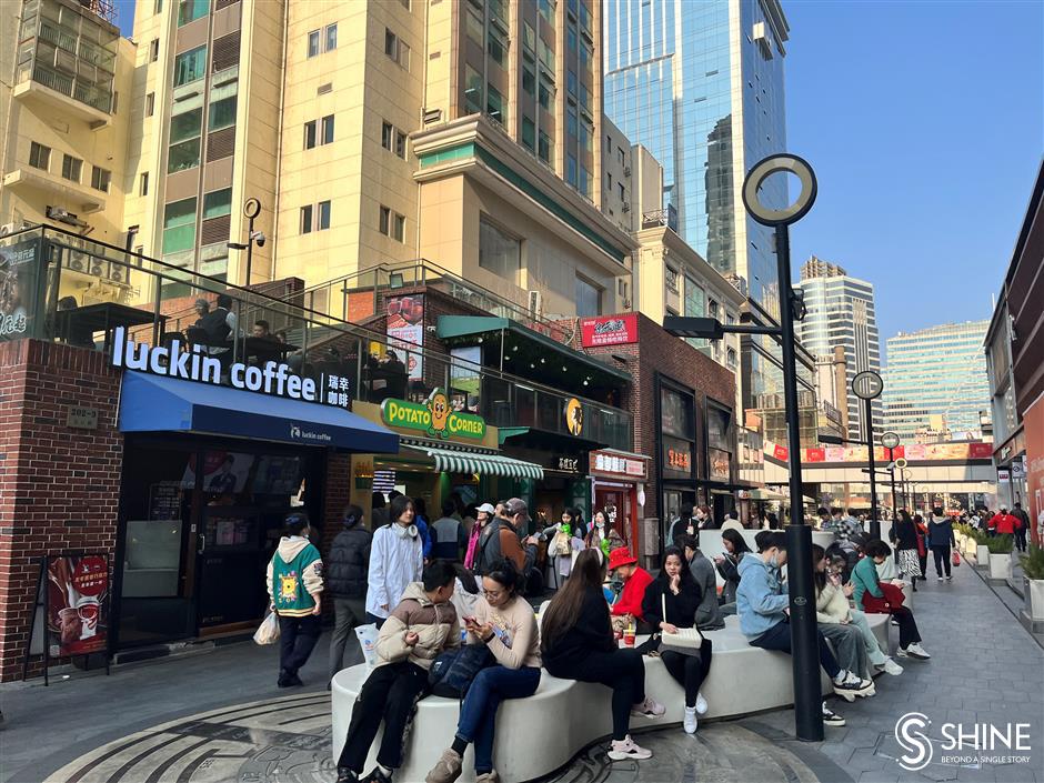 here is a list of snack streets to savor in shanghai