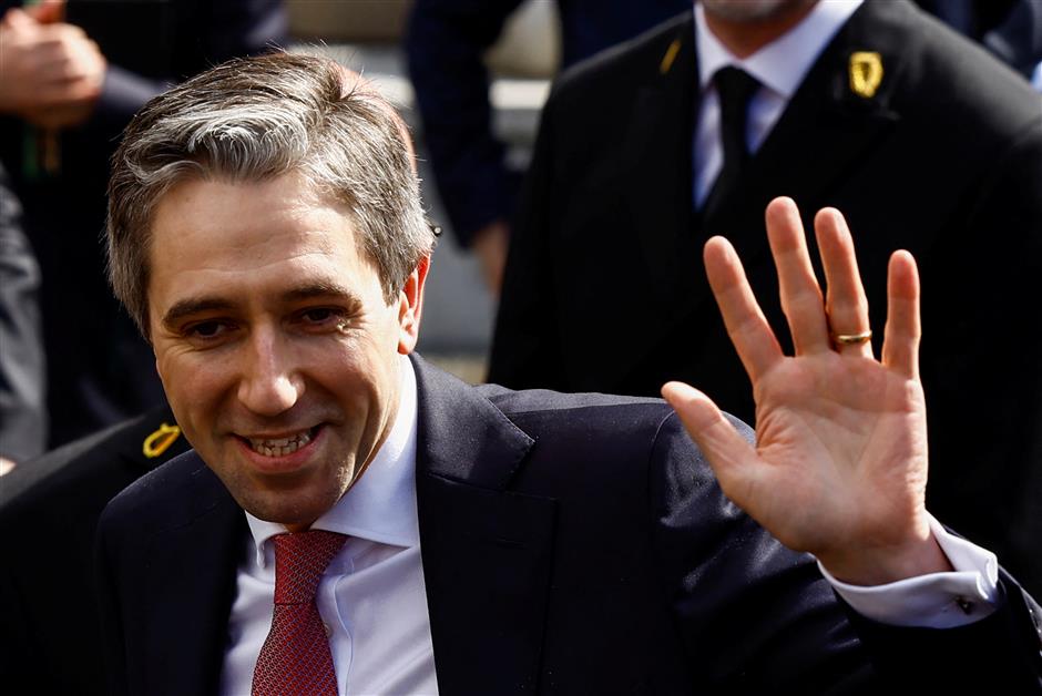 irish parliament confirms simon harris as new pm