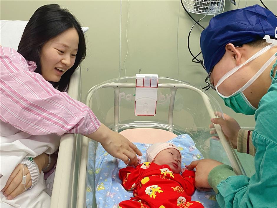 maternity hospitals welcome 'dragon' babies