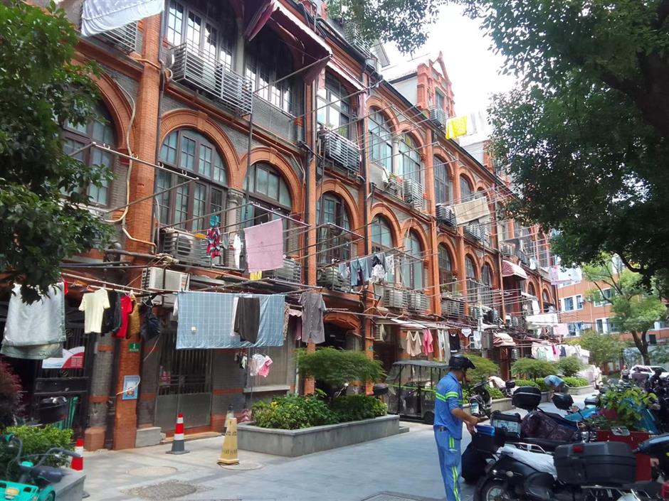 a fascinating neighborhood on the banks suzhou creek