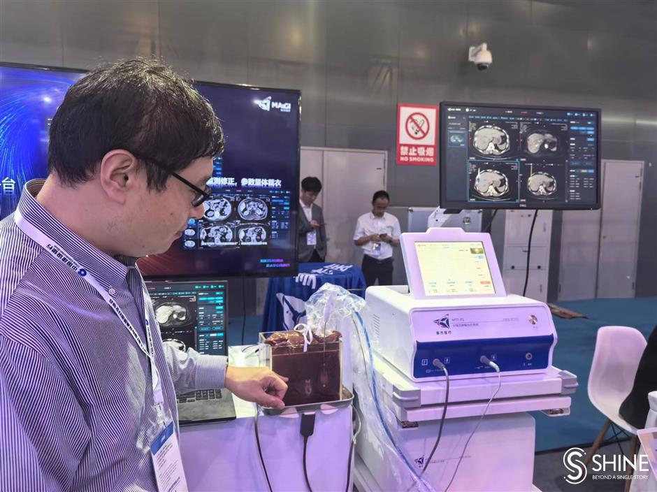 innovations galore! shanghai's biggest sci-tech fair draws crowds