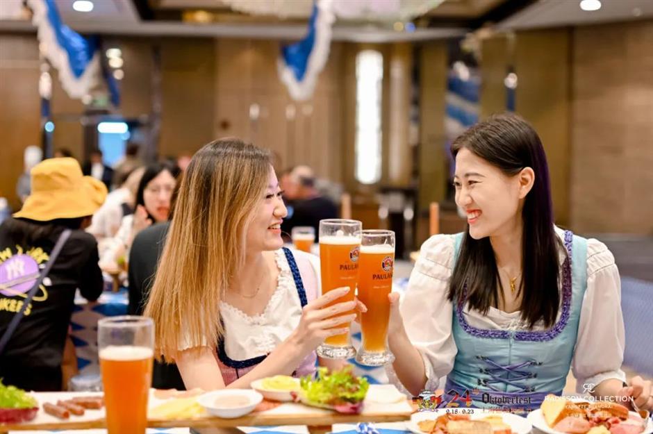 radisson hotel prepares to celebrate oktoberfest