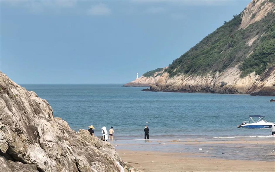 wenling hike offers breathtaking coastline panoramas