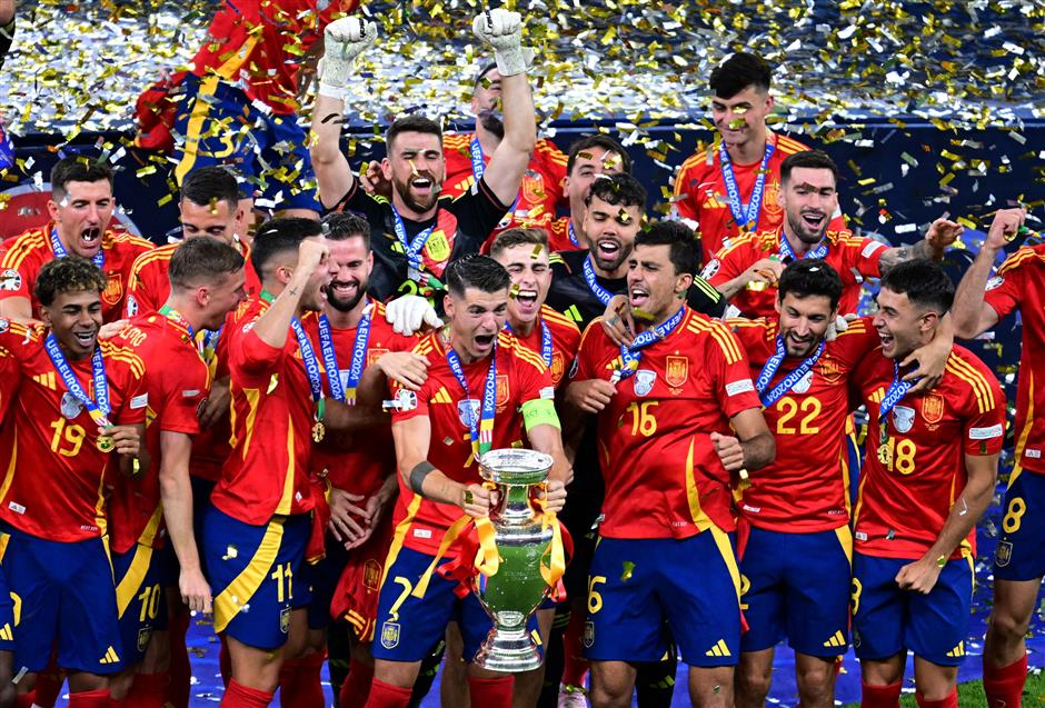 spain stuns england late to claim record fourth euro title