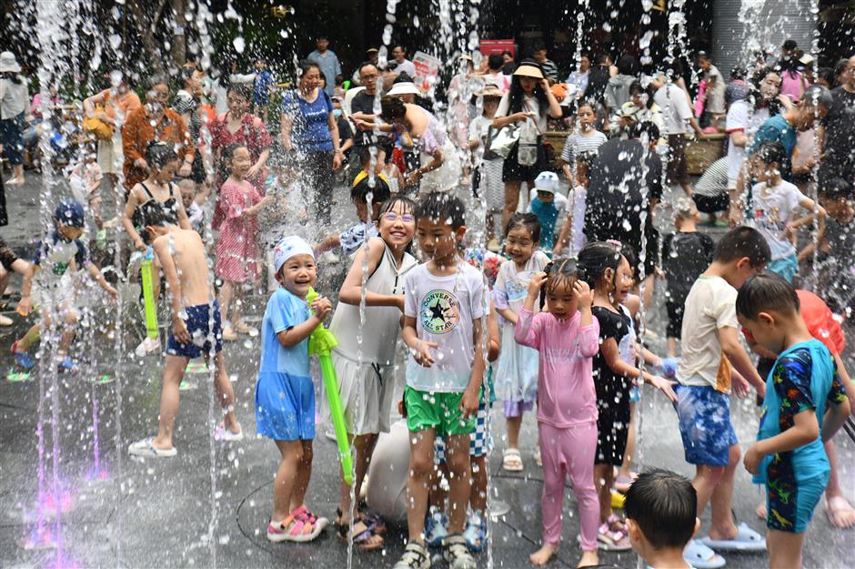 china renews yellow alert for high temperatures