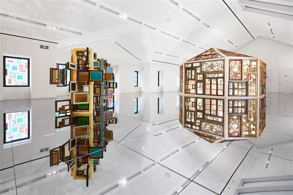 hermès installation encourages visitors to embark on a journey of self-discovery