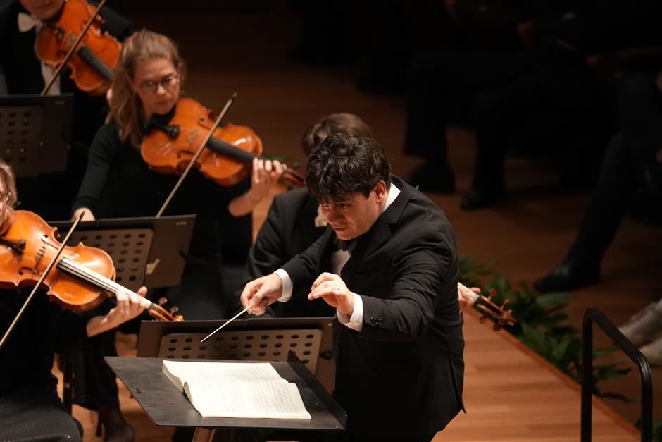 award-winning conductor compares role to being a mirror polisher