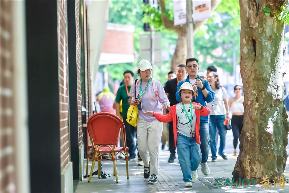 huangpu promotes itself as top destination for foreign tourists