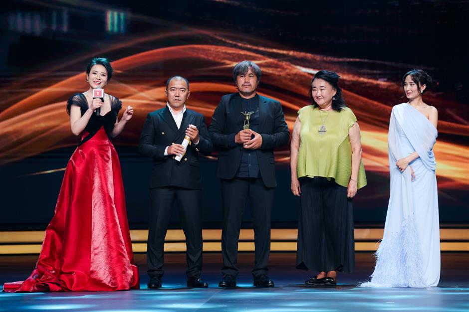 kazakhstan 'the divorce' wins the best feature film award at siff, huang xiaoming named best actor