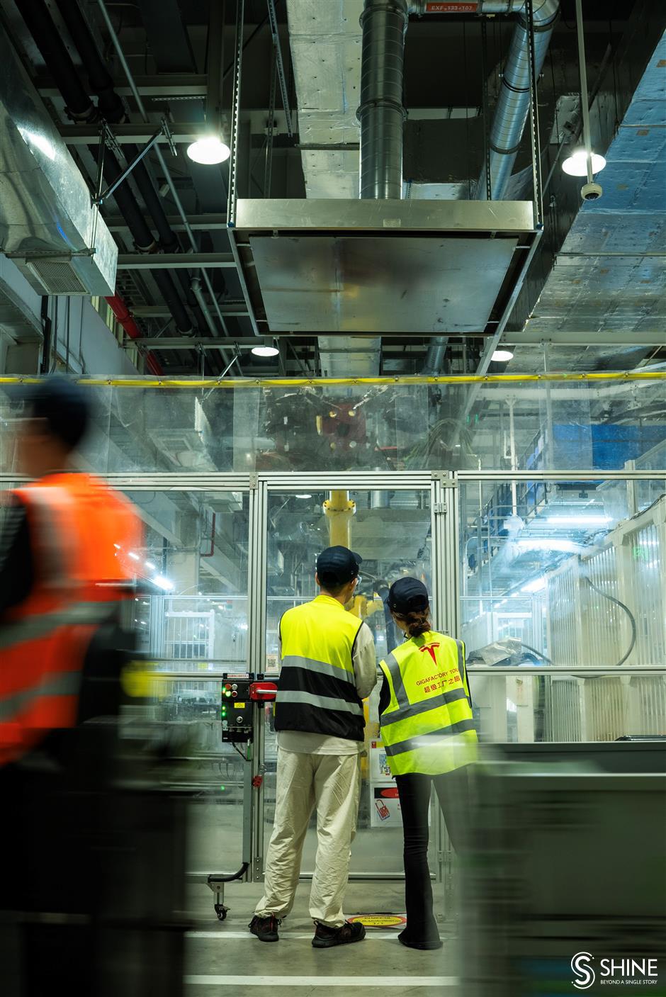 an office tour to tesla's shanghai gigafactory