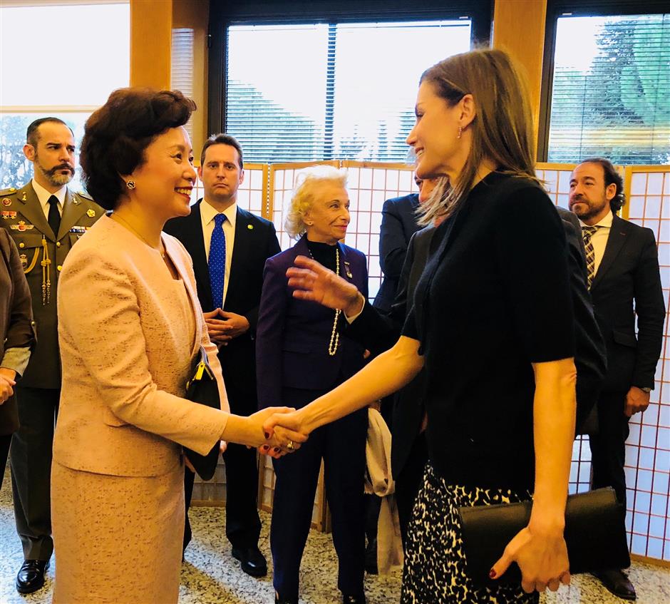 chinese businesswoman contributes to bridging spain and china