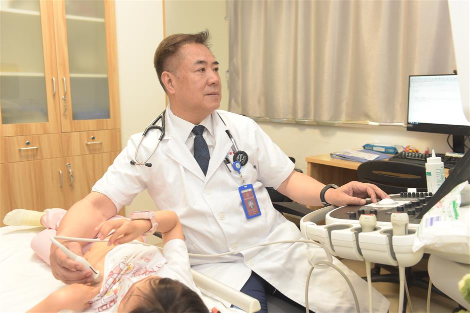 xinhua hospital wins national award for child congenital heart treatmant