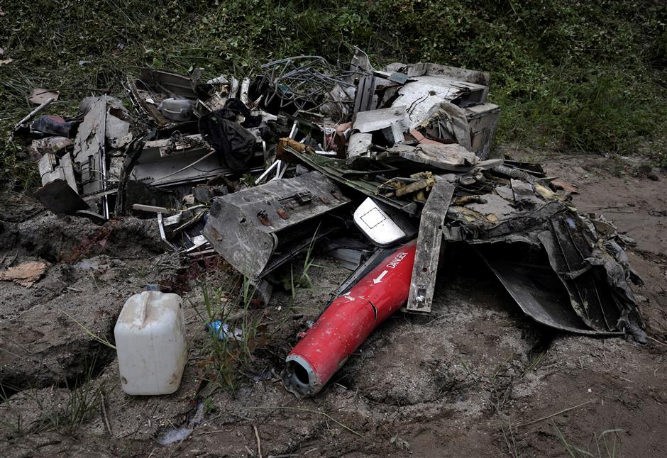 18 dead, 1 injured in nepal's plane crash