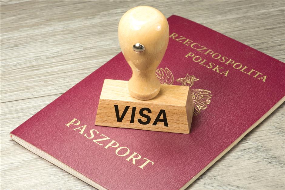 china to exempt visas for kiwis, aussies, poles starting july 1