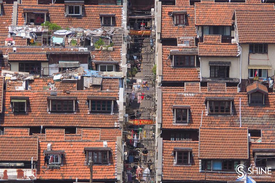 last two dilapidated lane houses in downtown shanghai to be renovated