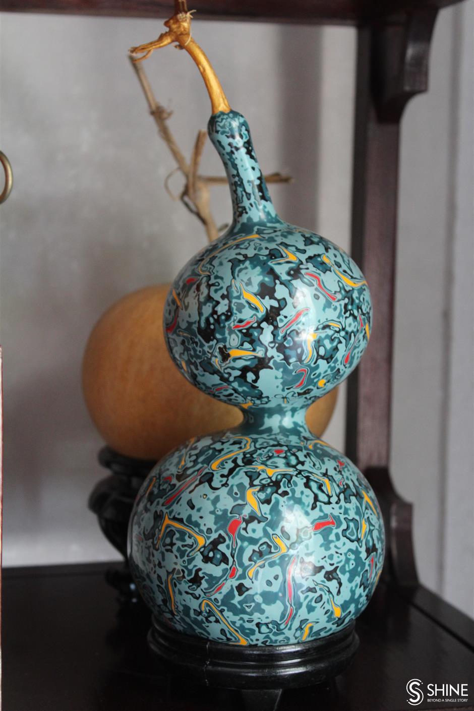 revival of ancient gourd craft revitalizes local economy in pujiang town village