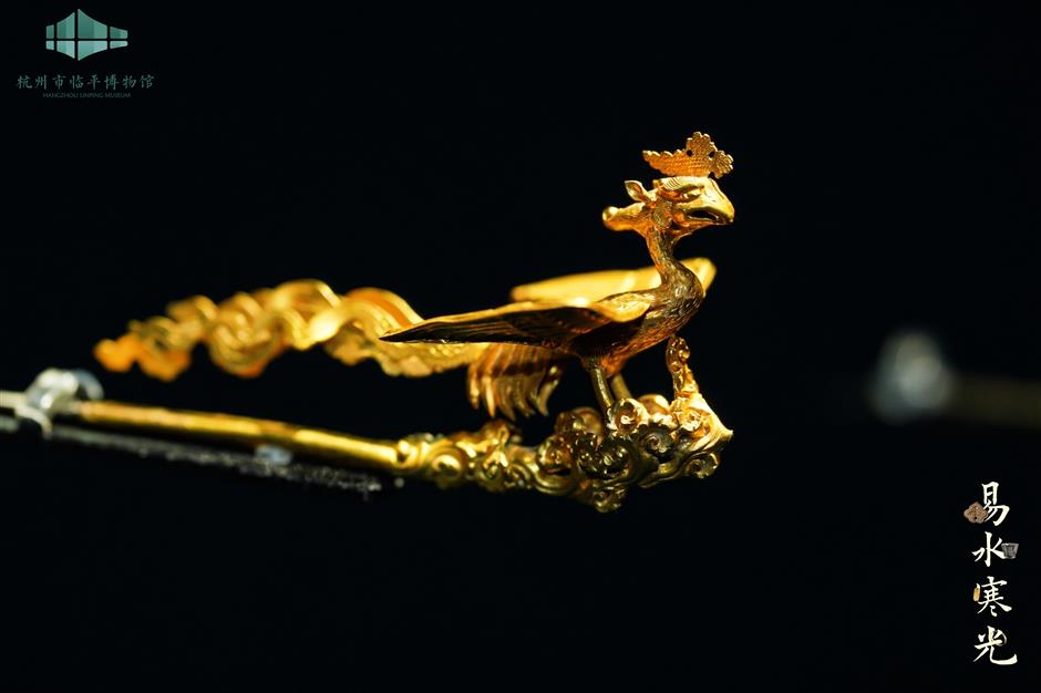 display of unearthed gold, silver treasures from song dynasty