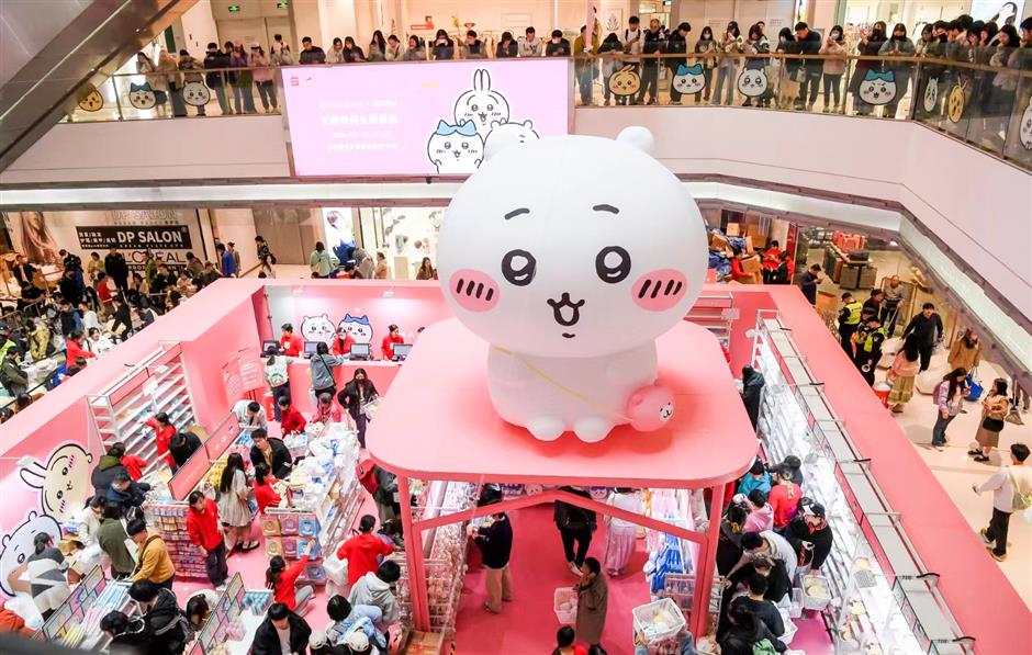 sales soar over may day holiday, double five shopping festival