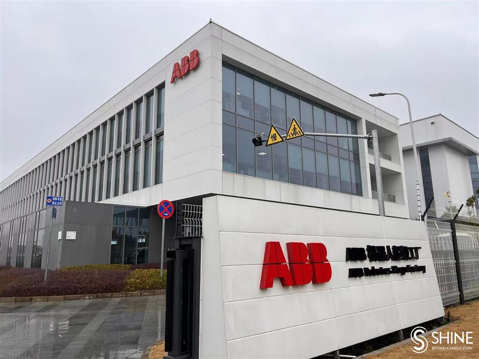 abb extends integration of artificial intelligence with robotics in china