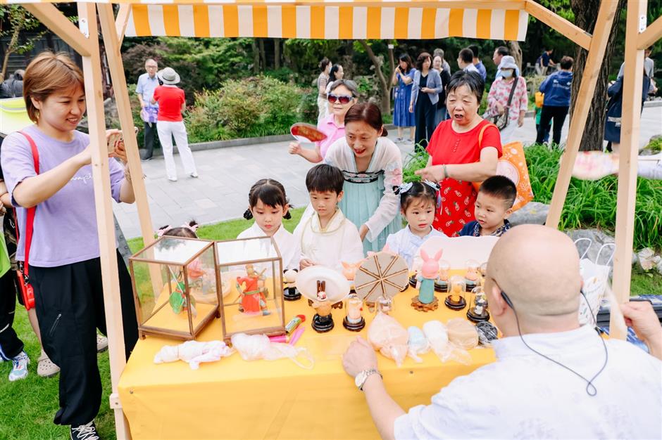 xuhui ready to celebrate mid-autumn festival