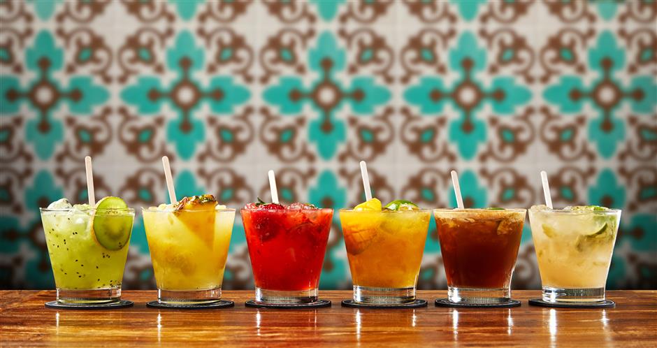 【chic &savory】brazilian lounge shakes up food, music and cocktails