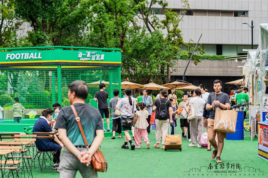 summer carnival of fun kicks off on nanjing road e.