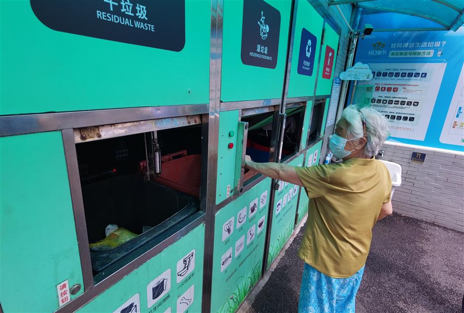 trash-sorting becomes way of life in shanghai despite pandemic