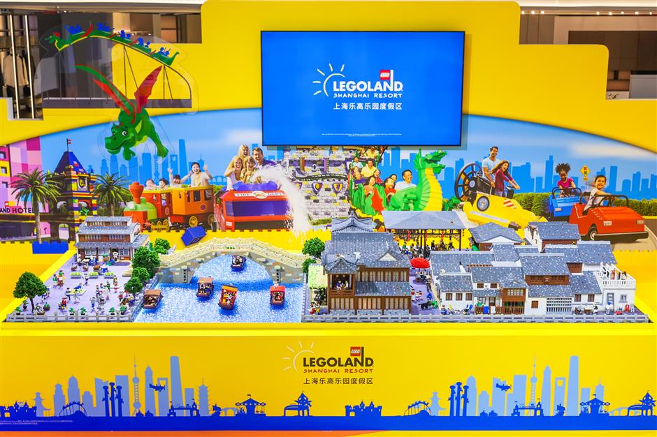 model of fengjing water town unveiled by legoland shanghai resort at ciie