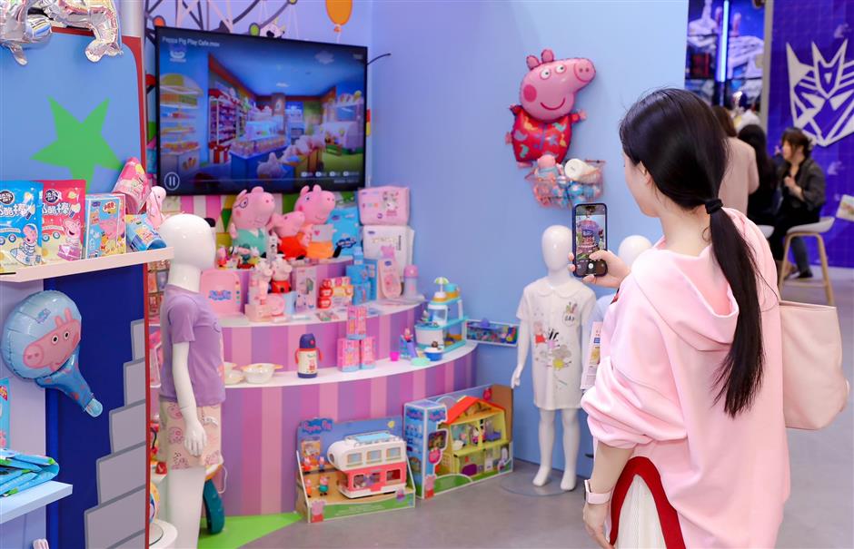 china licensing expo opens in shanghai, with big names like hasbro in