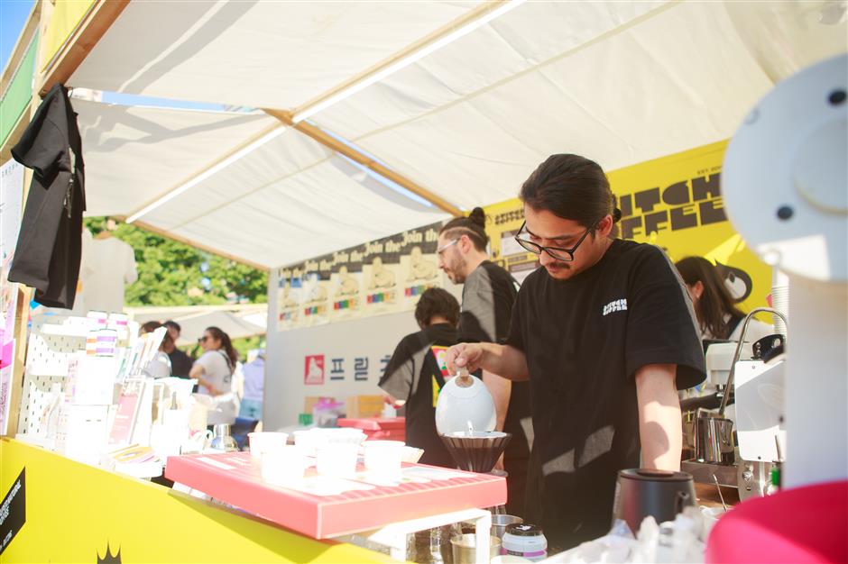 8th lujiazui coffee festival begins in shanghai's financial hub