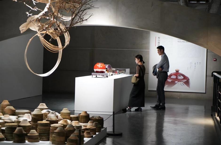 bund finance center and taoxichuan ceramic art avenue seal strategic partnership